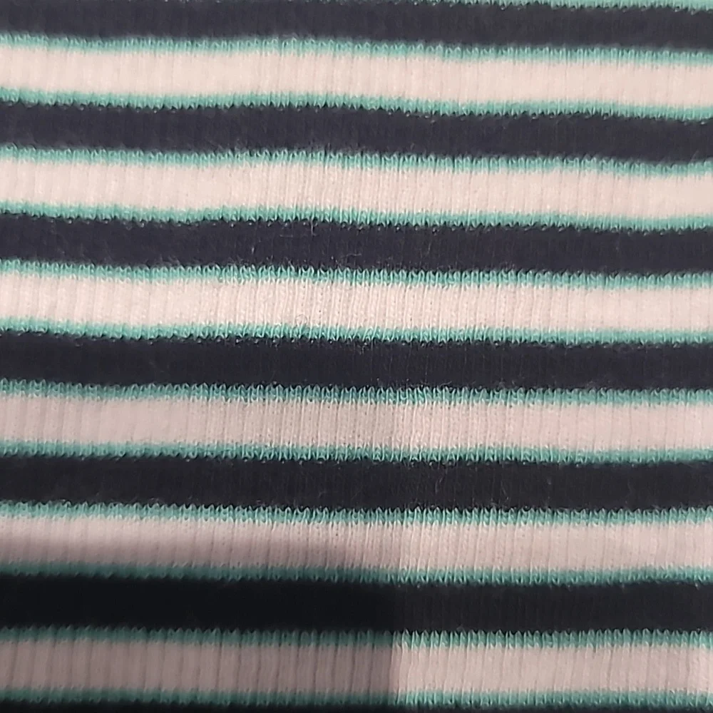Levis Striped Turtleneck - Picture 4 of 4